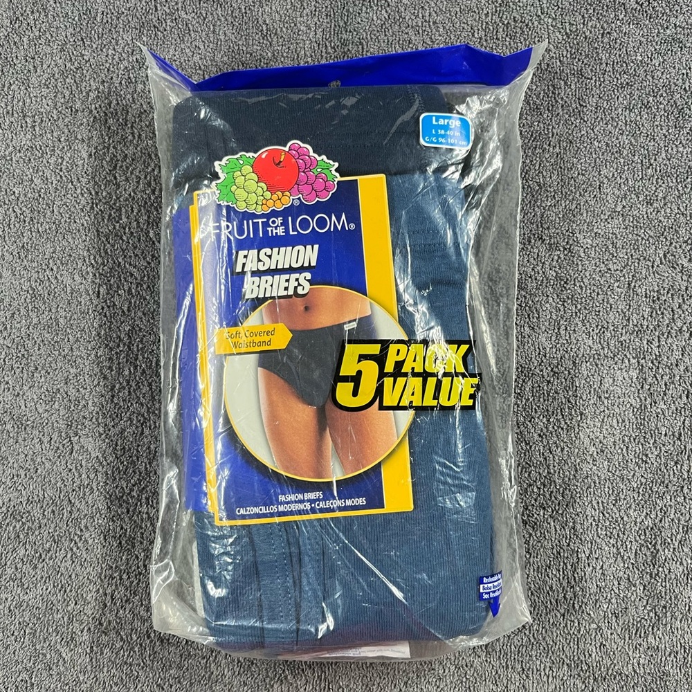 FOUR Vintage Fruit of the Loom men’s covered waistband fashion briefs